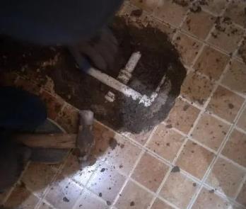 文山卫生间漏水维修公司为您分享下卫生间渗水如何处理及注意事项
